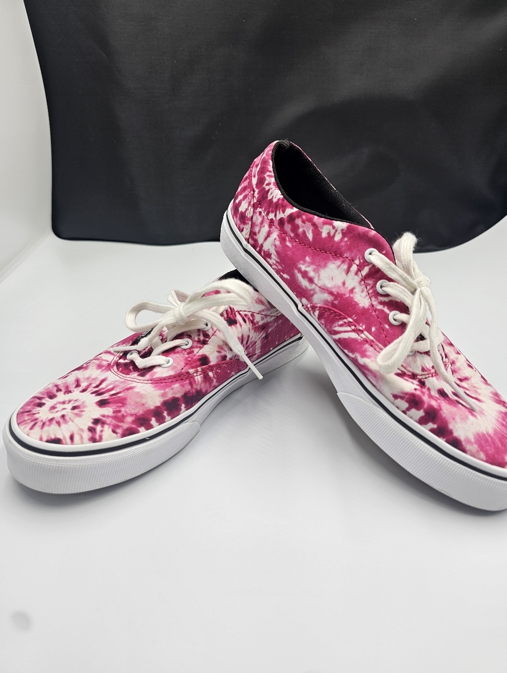 Tie-Dye Canvas Lace-Up Sneakers - Pink
